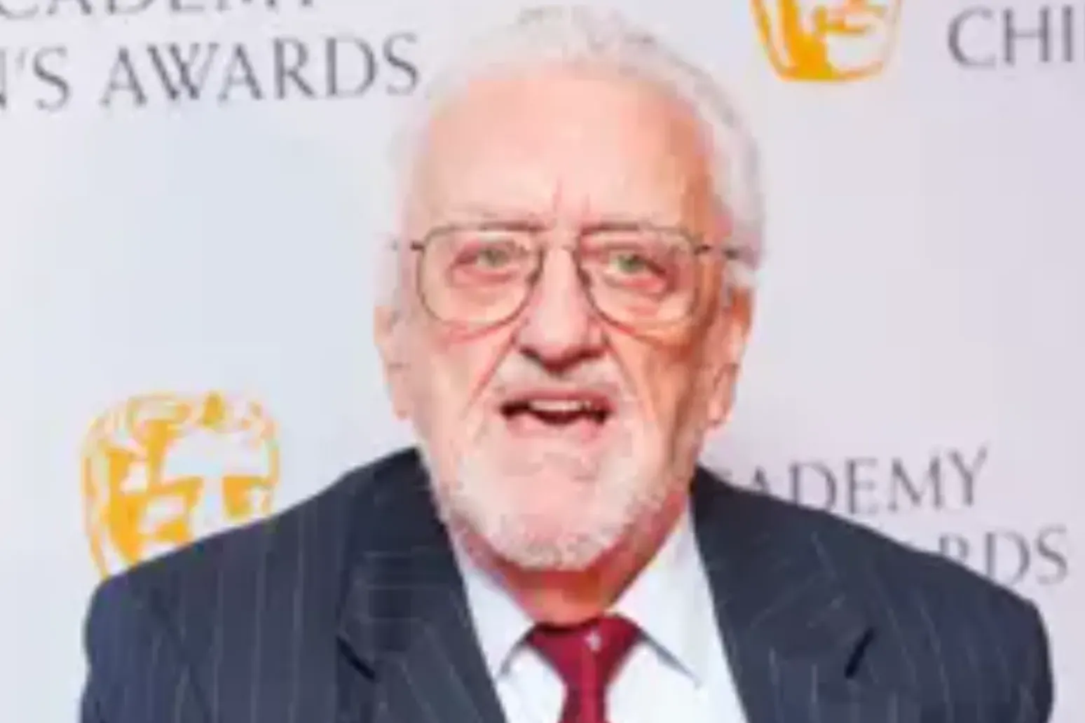 Bernard Cribbins, star of The Railway Children and Doctor Who, dies aged 93. 